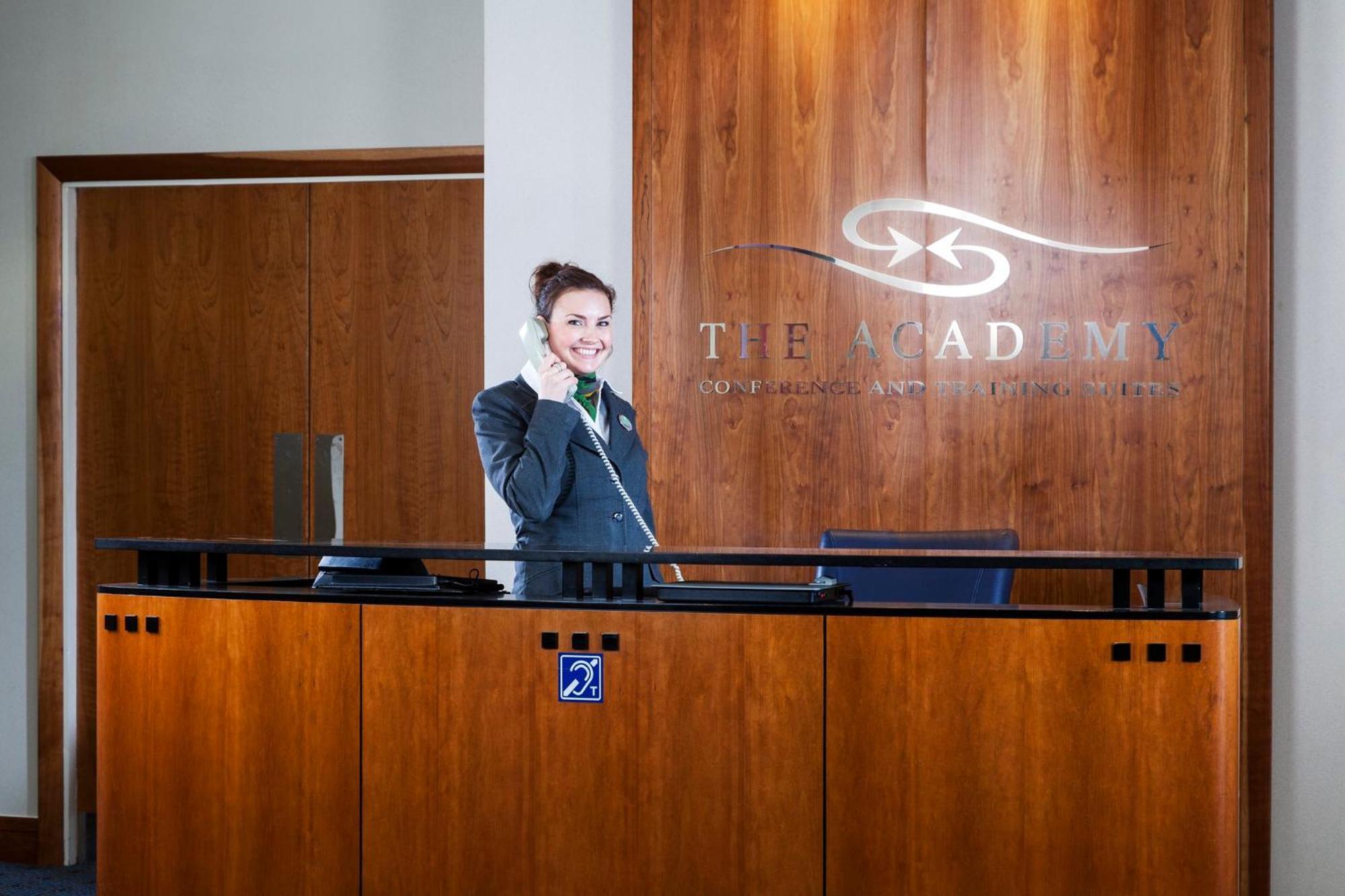 Holiday Inn Cardiff City By Ihg Dış mekan fotoğraf